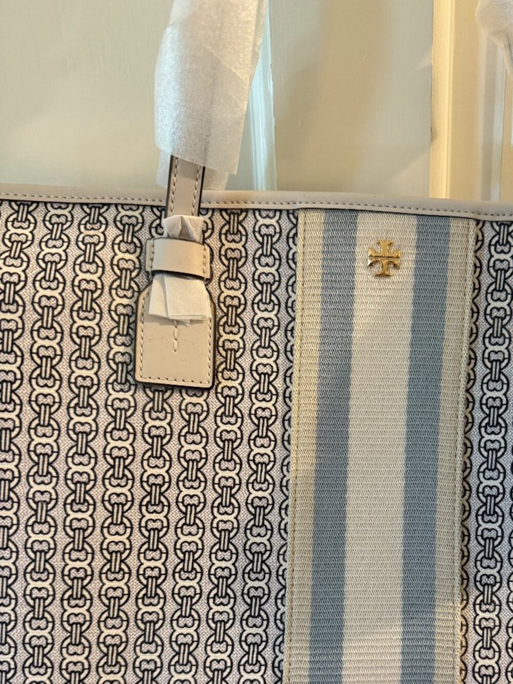 Tory Burch Gemini Link Canvas Tote Bag - Picture 4 of 6